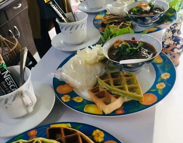 ゲストハウス บ้านมีสุข Happy House *