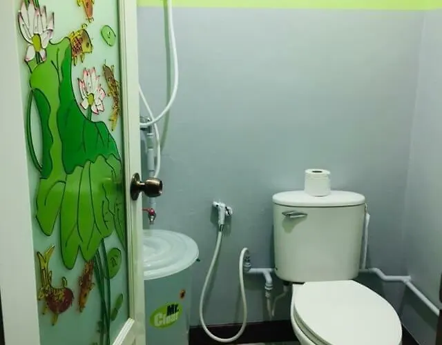 ゲストハウス บ้านมีสุข Happy House *